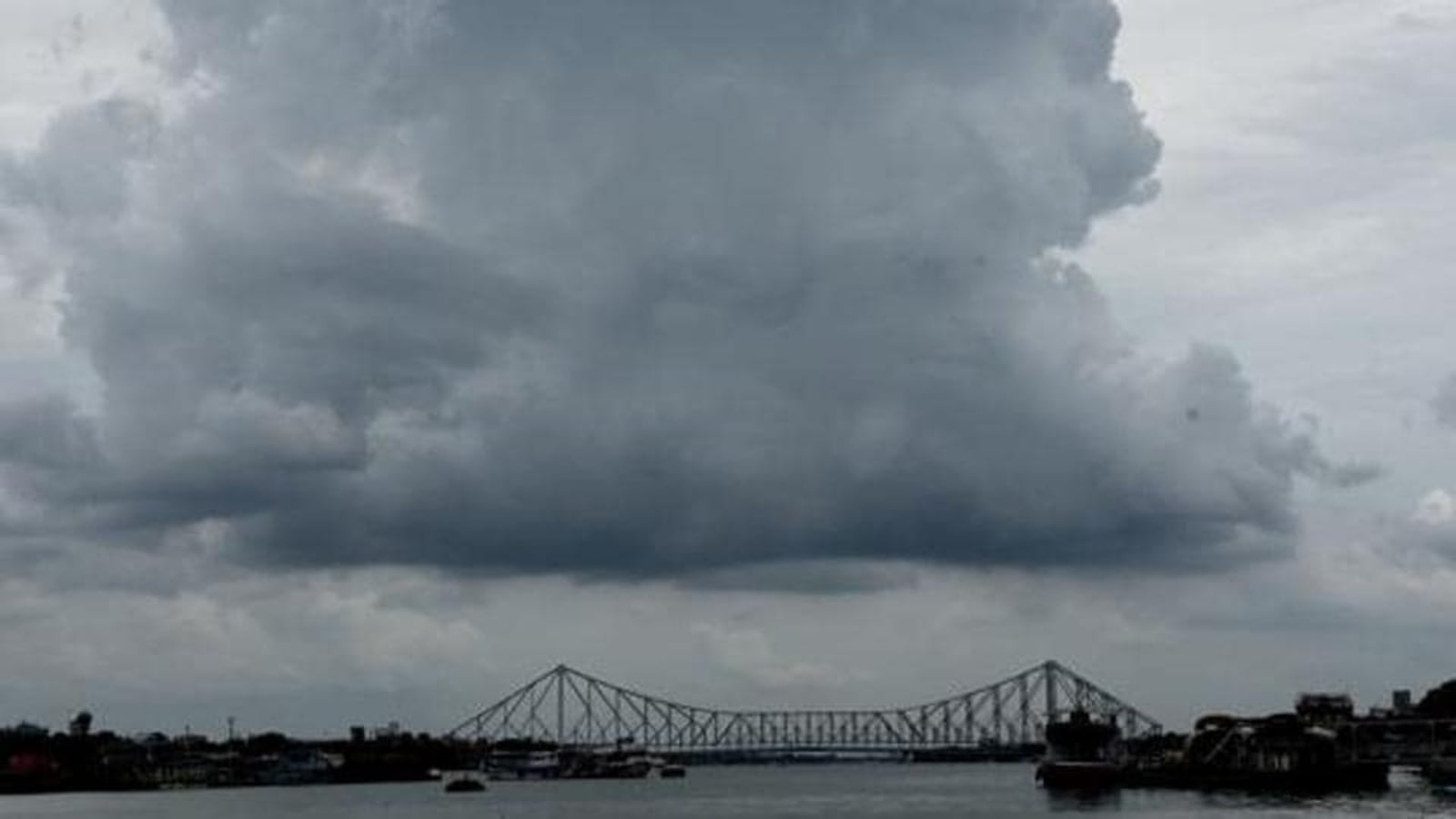 Cyclone Sitrang Likely To Make Landfall In Bangladesh Early On Oct 25 ...