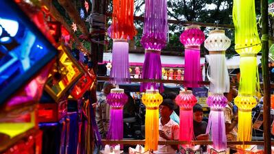 Children looking at colourful lanterns near Nilayam Chowk in Pune, on Friday. (Rahul Raut/HT Photo) Children looking at colourful lanterns near Nilayam Chowk in Pune, on Friday. (Rahul Raut/HT Photo)