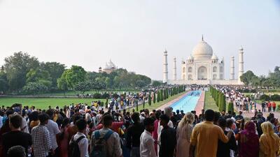 Shopkeepers within 500m radius of the Taj Mahal, got some relief as the administration extended the closure deadline by 3 months (Yatish Lavania)