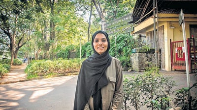 Mumbai, India - October 17, 2022: Newly-elected student vice-president of Tata Institute of Social Sciences (TISS) Nidha Parveen, poses for pictures outside TISS, Chembur, in Mumbai, India, on Monday, October 17, 2022. (Photo by Pratik Chorge/Hindustan Times) (Pratik Chorge/HT PHOTO) Mumbai, India - October 17, 2022: Newly-elected student vice-president of Tata Institute of Social Sciences (TISS) Nidha Parveen, poses for pictures outside TISS, Chembur, in Mumbai, India, on Monday, October 17, 2022. (Photo by Pratik Chorge/Hindustan Times) (Pratik Chorge/HT PHOTO)