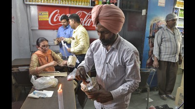 keeping the festive season in mind, the food safety wing of the Punjab health and family welfare department has also launched a special campaign to check adulteration of silver foil on sweets. (HT File Photo)
