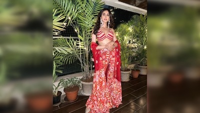 Rakul Preet's set comprises a bralette, sharara pants and a matching red dupatta. (Instagram/@rakulpreet) Rakul Preet's set comprises a bralette, sharara pants and a matching red dupatta. (Instagram/@rakulpreet)