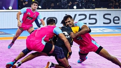A still from the match between Jaipur Pink Panthers and Telugu Titans (Pro Kabaddi League) A still from the match between Jaipur Pink Panthers and Telugu Titans (Pro Kabaddi League)