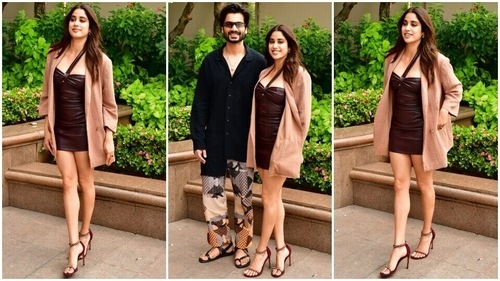 Janhvi Kapoor and Sunny Kaushal pose during Mili promotions. (HT Photo/Varinder Chawla) Janhvi Kapoor and Sunny Kaushal pose during Mili promotions. (HT Photo/Varinder Chawla)