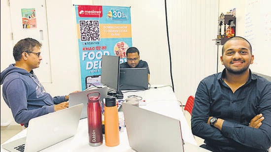 Mealawe co-founders - (from left) Rupesh K, Pratap Haldar and Nikhil Jain. (HT PHOTO)