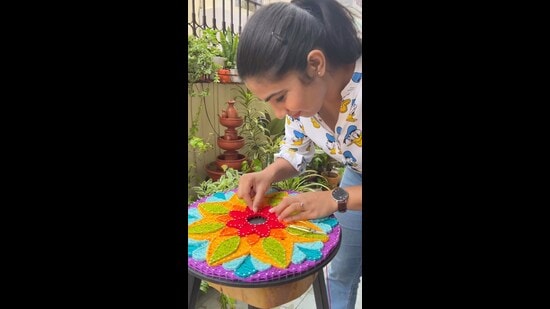 Delhi-based artist Muskaan Rajput recently went viral for her offbeat rangoli made with iron nails and threads. (Photo: Instagram) Delhi-based artist Muskaan Rajput recently went viral for her offbeat rangoli made with iron nails and threads. (Photo: Instagram)