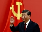Xi Jinping: Chinese President Xi Jinping waves after his speech.