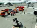 Toronto island airport evacuated in bomb scare, 2 detained Toronto island airport evacuated in bomb scare, 2 detained