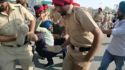 Mohali police detained around 30 protesters as a preventive measure. They were released in the evening. (HT Photo) Mohali police detained around 30 protesters as a preventive measure. They were released in the evening. (HT Photo)