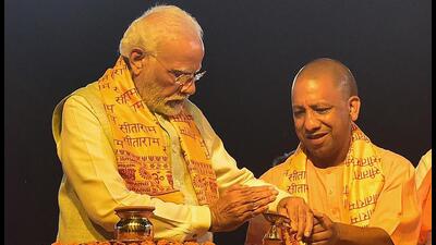Prime Minister Narendra Modi and Uttar Pradesh chief minister during the Deepotsav celebrations in Ayodhya on Sunday. (AFP PHOTO)
