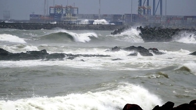 File image of high tides forming in the sea due to Cyclone Asani. (ANI) File image of high tides forming in the sea due to Cyclone Asani. (ANI)