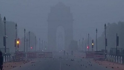 Delhi's air quality remains in the 'poor' category (ANI File Photo) Delhi's air quality remains in the 'poor' category (ANI File Photo)