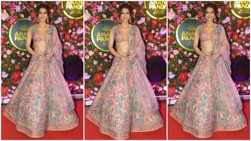 Kriti Sanon at Diwali party hosted by Anand Pandit. (HT Photo/Varinder Chawla) Kriti Sanon at Diwali party hosted by Anand Pandit. (HT Photo/Varinder Chawla)