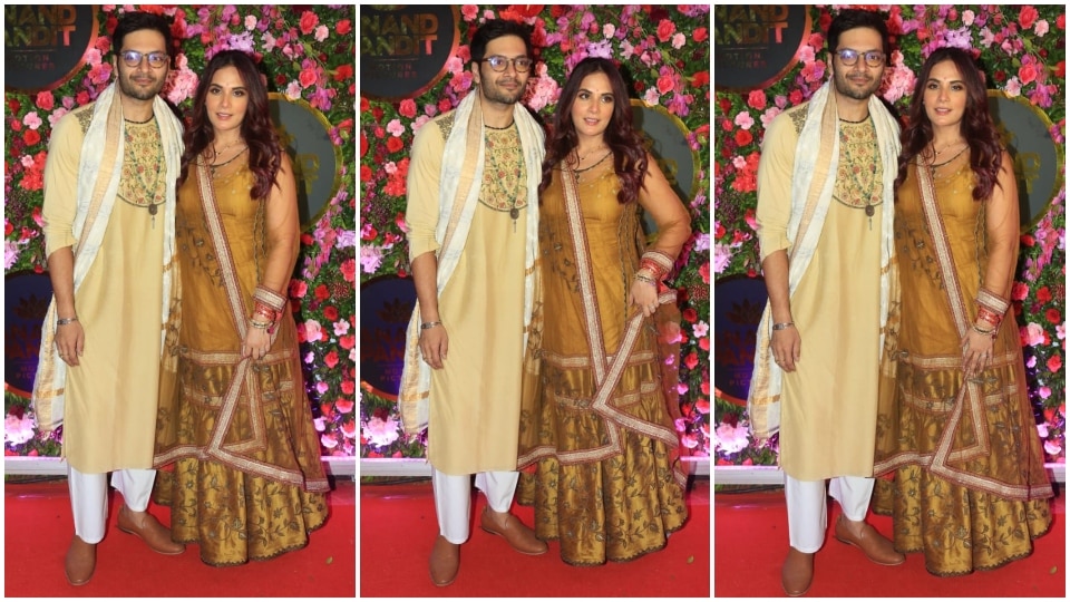 Newlyweds Ali Fazal and Richa Chadha attend a Diwali bash. (HT Photo/Varinder Chawla)