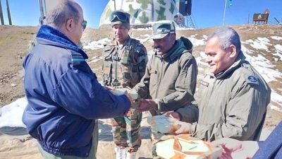 Top defence brass enjoys Deepawali with troops on Pak, China border. (ANI)