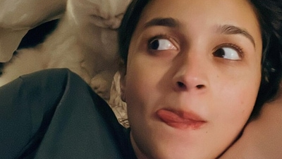 Alia Bhatt celebrates Diwali 2022 at home.