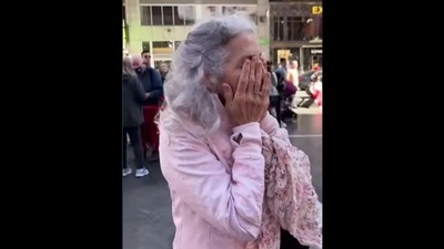 Singer JVKE's grandma gets emotional upon seeing his billboard in Times Square. (Instagram/@itsjvke)