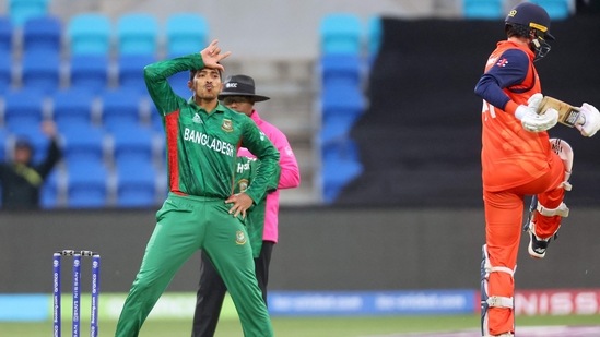 Soumya Sarkar (left) celebrates the last wicket of Paul van Meekeren during the T20 World Cup 2022 match between Bangladesh and Netherlands at Bellerive Oval in Hobart on October 24, 2022(AFP)