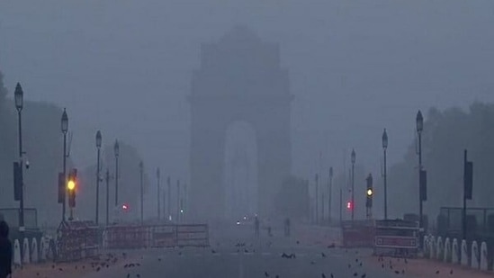 Delhi's air quality inches closer to ‘very poor' category on Diwali morning (ANI File Photo)