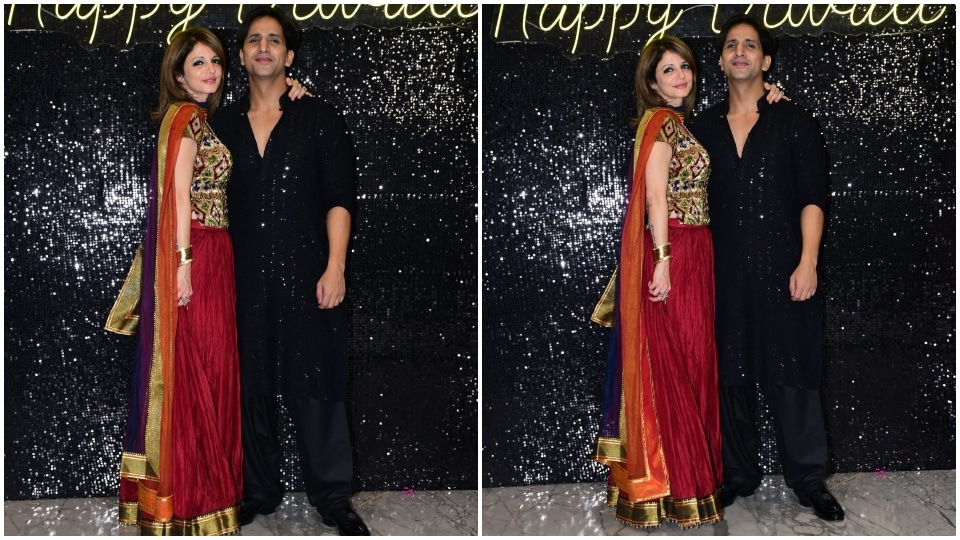Sussanne Khan and Arslan Goni attend Krishan Kumar's Diwali party. (HT Photo/Varinder Chawla)