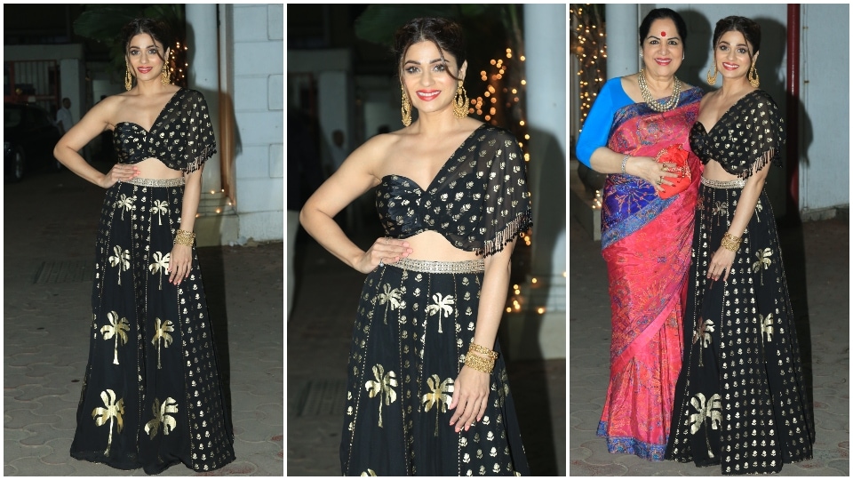 Shamita Shetty attends Shilpa Shetty's Diwali party. (HT Photo/Varinder Chawla)