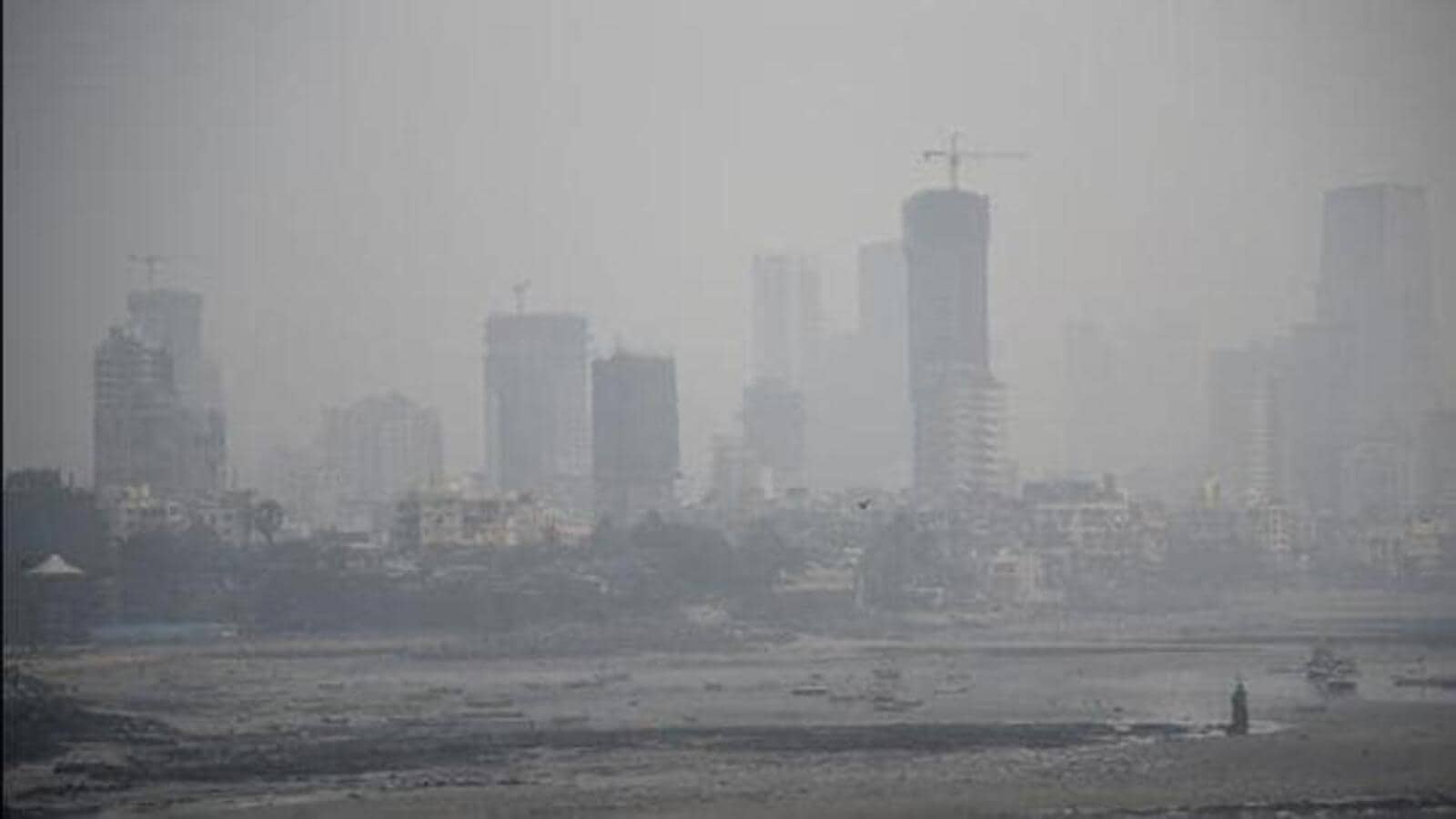 PostDiwali air pollution levels highest in eight years SAFAR Mumbai news Hindustan Times