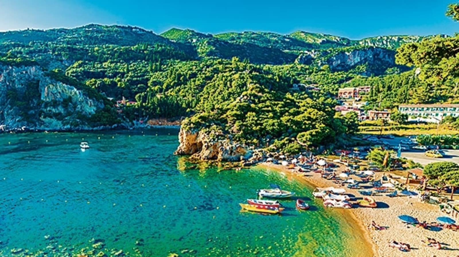 Greece witnesses spike in foreign tourism but below pre-Covid peak ...