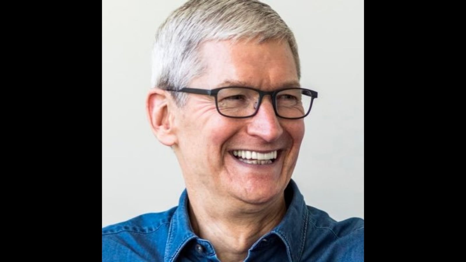 Apple CEO Tim Cook tweets Indian photographer's Diwali image shot on
