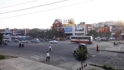 Beautification planned at Katraj Chowk. (Rahul Raut/HT PHOTO) Beautification planned at Katraj Chowk. (Rahul Raut/HT PHOTO)
