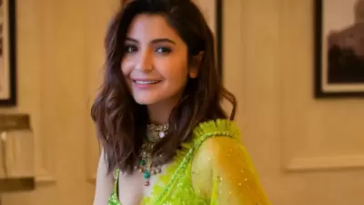 Anushka Sharma leaves Virat Kohli heart-eyed with her firecracker ethnic look in see-through green Sabyasachi saree (Instagram/anushkasharma) Anushka Sharma leaves Virat Kohli heart-eyed with her firecracker ethnic look in see-through green Sabyasachi saree (Instagram/anushkasharma)