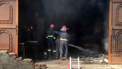 Firefighters dousing flames at a dyeing unit on Tajpur road area in Ludhiana. (Harvinder Singh/HT) Firefighters dousing flames at a dyeing unit on Tajpur road area in Ludhiana. (Harvinder Singh/HT)