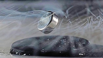 Researchers find possible replacement for rare earth in magnets (University of Rochester) Researchers find possible replacement for rare earth in magnets (University of Rochester)
