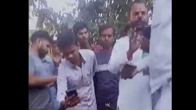 Screengrab of the video circulated online (Credit: @NigarNawab)