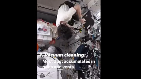 Cleaning in space.(Instagram/@europeanspaceagency)