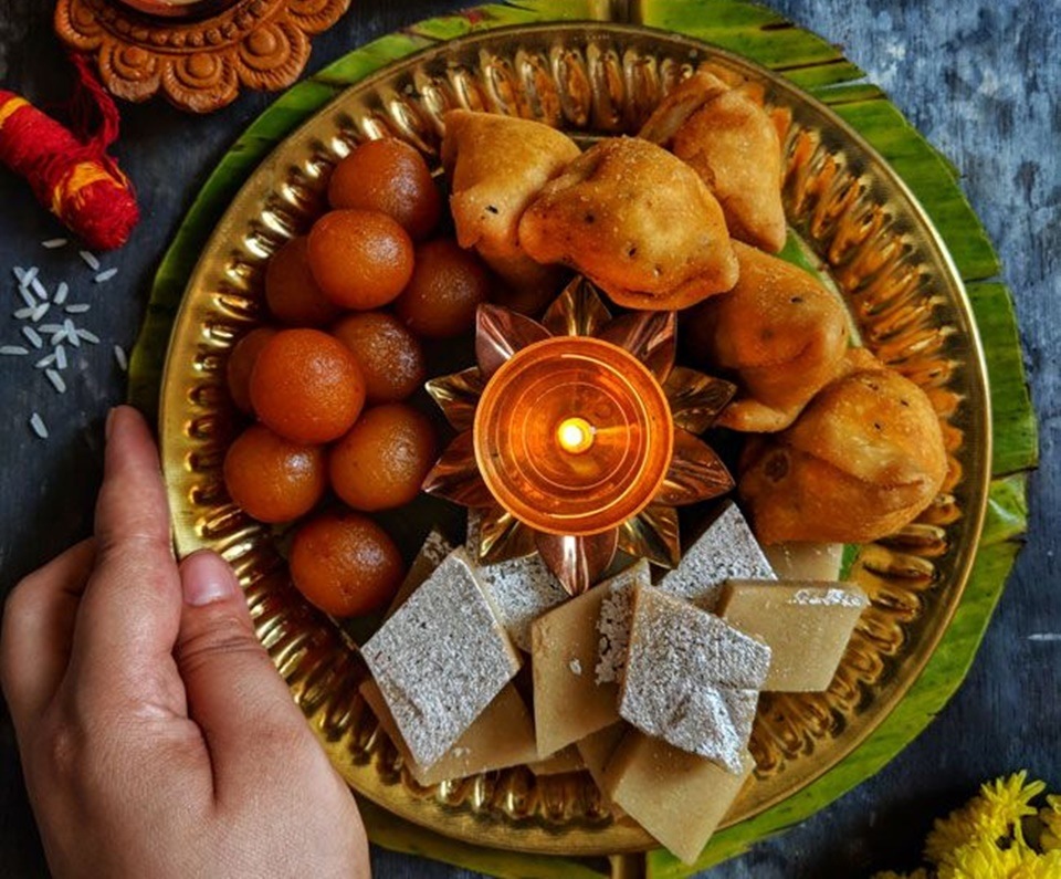 Manage diabetes this Bhai Dooj by avoiding these 5 harmful foods that can cause blood sugar spike (Pinterest) Manage diabetes this Bhai Dooj by avoiding these 5 harmful foods that can cause blood sugar spike (Pinterest)