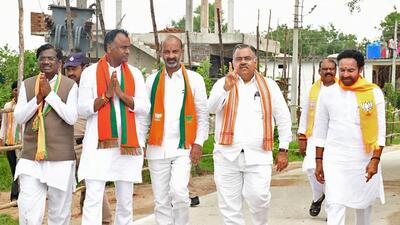 BJP leaders are undertaking extensive campaigning for Munugode bypoll. (Bandi Sanjay Kumar Twitter)