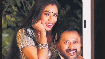 Roopali Ganguly and Vijay Ganguly Roopali Ganguly and Vijay Ganguly