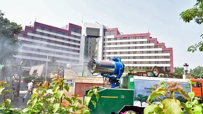 Further, near IIT Delhi, the AQI was in 'poor' category at 280. At Mathura Road, the AQI was in the 'very poor' category at 322. (ANI) Further, near IIT Delhi, the AQI was in 'poor' category at 280. At Mathura Road, the AQI was in the 'very poor' category at 322. (ANI)