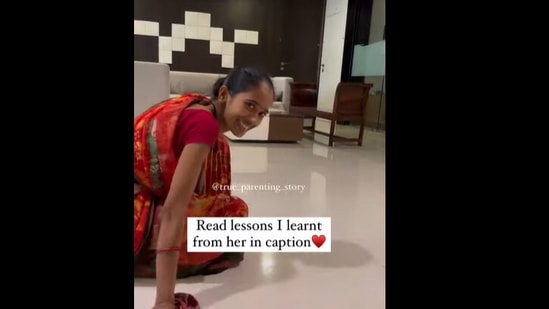 Woman gives one colour box to house help with 2 children, this is what