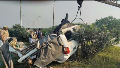 The mangled remains of the vehicle that met with an accident in Soraon area of Prayagraj on Thursday. (HT PHOTO) The mangled remains of the vehicle that met with an accident in Soraon area of Prayagraj on Thursday. (HT PHOTO)