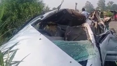 Death toll in the Prayagraj road accident climbed to six. (ANI) Death toll in the Prayagraj road accident climbed to six. (ANI)