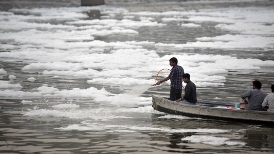 A thick layer of foam floats on the Yamuna river near Kalindi Kunj, in New Delhi, October 27 (Photo by Sanjeev Verma/ Hindustan Times) A thick layer of foam floats on the Yamuna river near Kalindi Kunj, in New Delhi, October 27 (Photo by Sanjeev Verma/ Hindustan Times)