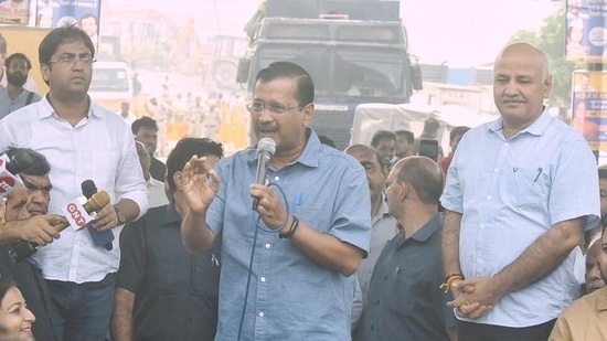 Delhi chief minister Arvind Kejriwal on Thursday challenged the "top leaders" of the BJP to show one development work they did for Delhi.((HT Photo/RajkRaj))
