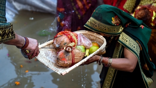 Find out the when is Chhath Puja and the dates of the four days of the festival. (PTI)