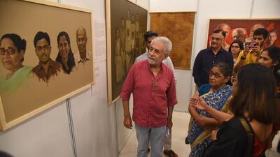Mumbai, India - October 28, 2022: Veteran actor Naseeruddin Shah attends an art exhibition on the murdered rationalist Dr. Narendra Dabholkar, which features some 30 installations made by students of the JJ School of Art, put together by 'Friends of Dabholkar', a group of activists, also attended by Dr. Shaila Dabholkar (blue saree), at Y.B. Chavan Auditorium, Nariman Point, in Mumbai, India, on Friday, October 28, 2022. (Photo by Vijay Bate/HT Photo) (HT PHOTO) Mumbai, India - October 28, 2022: Veteran actor Naseeruddin Shah attends an art exhibition on the murdered rationalist Dr. Narendra Dabholkar, which features some 30 installations made by students of the JJ School of Art, put together by 'Friends of Dabholkar', a group of activists, also attended by Dr. Shaila Dabholkar (blue saree), at Y.B. Chavan Auditorium, Nariman Point, in Mumbai, India, on Friday, October 28, 2022. (Photo by Vijay Bate/HT Photo) (HT PHOTO)