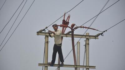Officials said that feeders, where electricity loss has been reported, are being continuously monitored and checked. (Representative image/HT Archive) Officials said that feeders, where electricity loss has been reported, are being continuously monitored and checked. (Representative image/HT Archive)