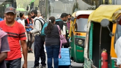 The auto fares were last revised in 2020, while the the same for the taxi was done in 2013. (Raj K Raj / Hindustan Times) The auto fares were last revised in 2020, while the the same for the taxi was done in 2013. (Raj K Raj / Hindustan Times)