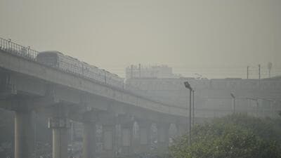 Sachin Panwar, city-based air quality expert, reiterated that the mixing height, or boundary layer, of airborne pollutants reduces to 100 metres in the morning, leading to a rise in pollution. (ANI)