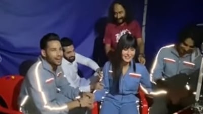 Katrina Kaif getting hand and shoulder massage on sets of Phone Bhoot. Katrina Kaif getting hand and shoulder massage on sets of Phone Bhoot.