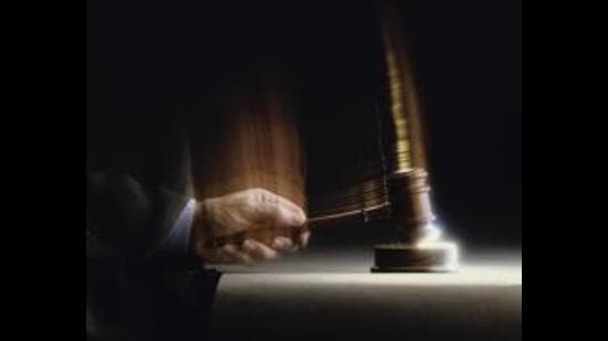 The public prosecutor for CBI informed the court that the main investigating officer was out of Chandigarh for investigation into the Jammu and Kashmir SI recruitment case. (Getty Images/Purestock)